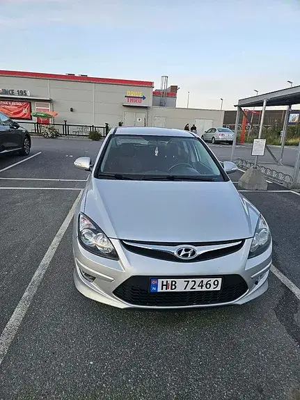 Hyundai I30 2011 photo 2