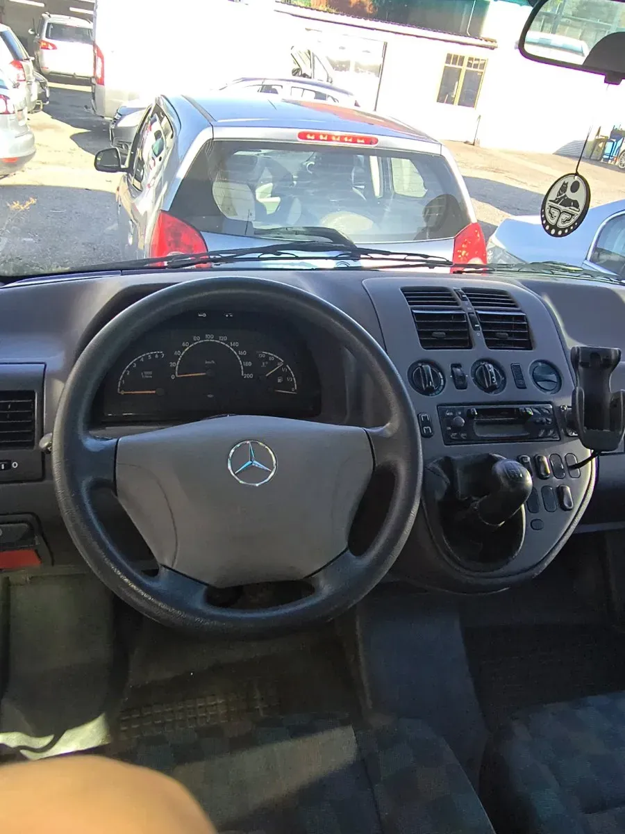 Mercedes-Benz Vito 2001 photo 2