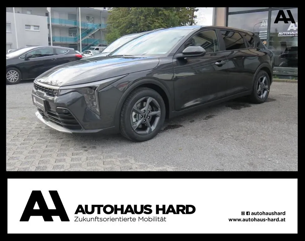 Kia K4