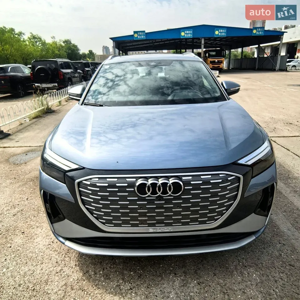 Audi Q4 E-Tron 2024 photo 2