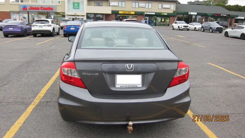 Honda Civic 2012 photo 2