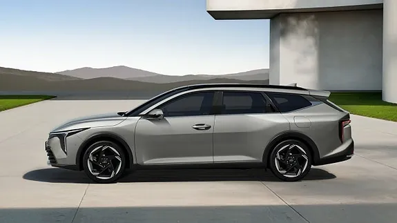 Kia K4