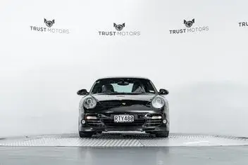 Porsche 911 2010 photo 5