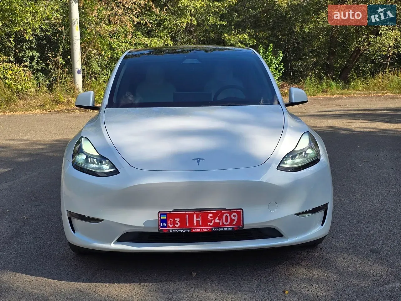 Tesla Model Y 2023 photo 2