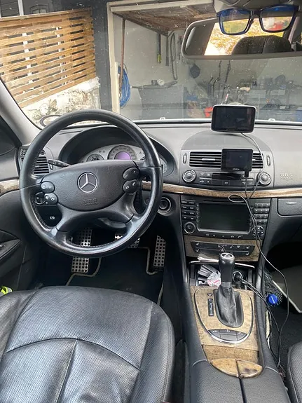 Mercedes-Benz E320 2006 photo 5