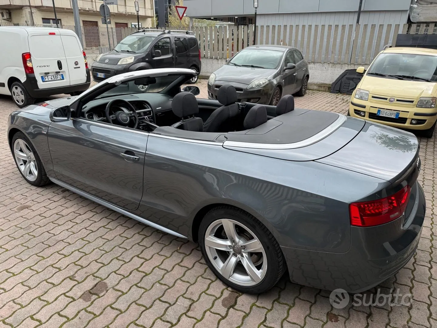 Audi A5 Cabrio 2013 photo 2
