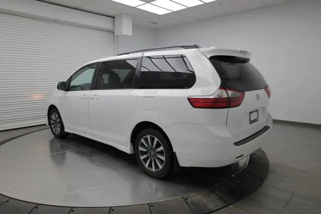 Toyota Sienna 2020 photo 5
