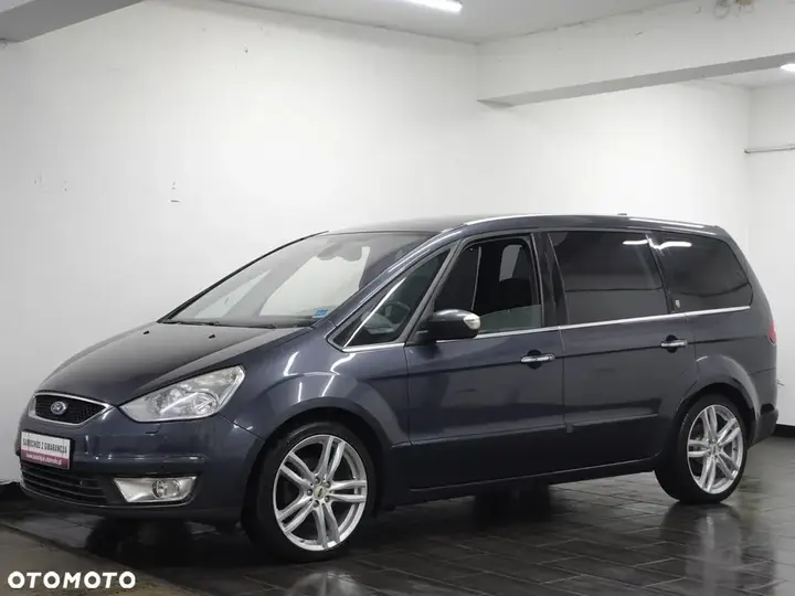 Ford Galaxy 2009 photo 3