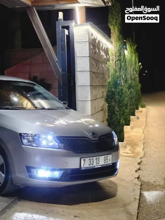 Skoda Rapid 2013 photo 4