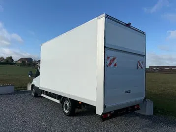 Iveco Daily 2023 photo 3