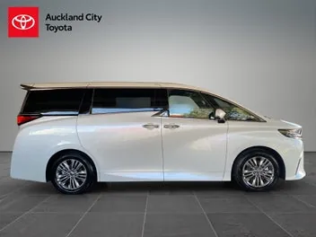 Toyota Alphard 2026 photo 3