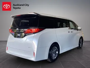 Toyota Alphard 2026 photo 4