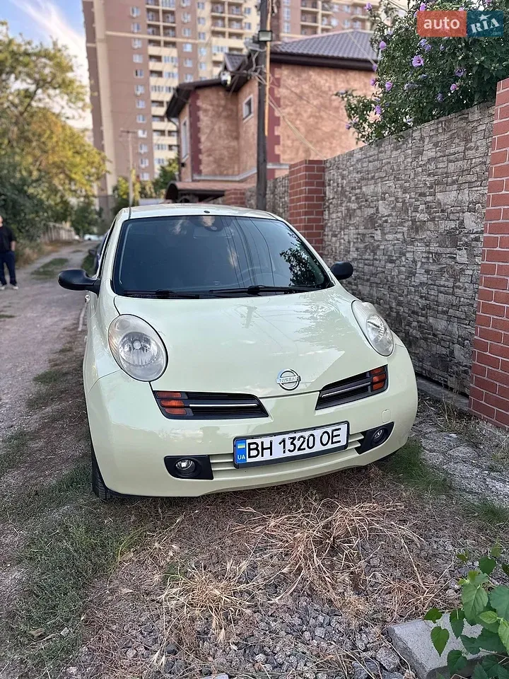 Nissan Micra 2004 photo 3