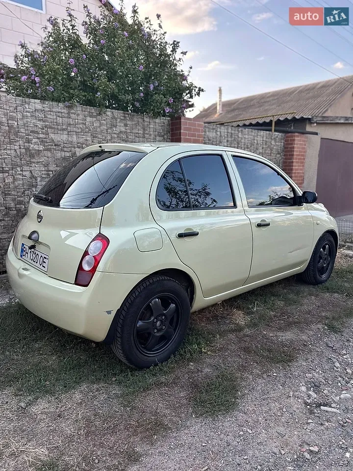 Nissan Micra 2004 photo 4