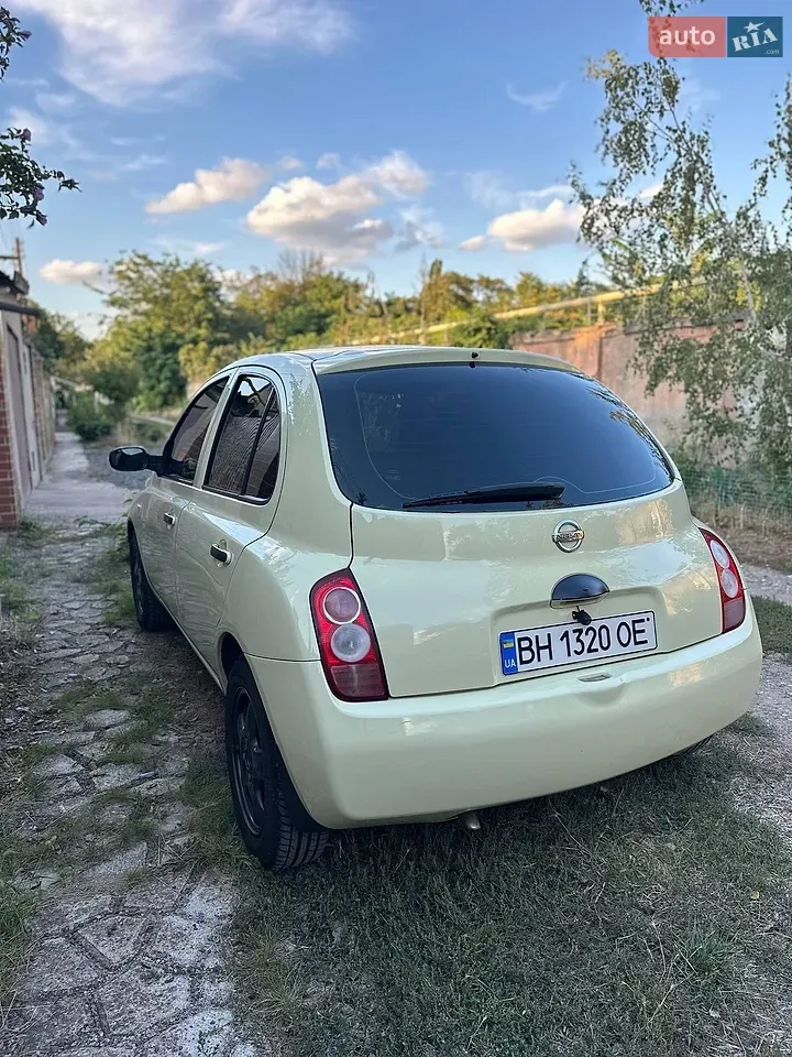 Nissan Micra 2004 photo 5
