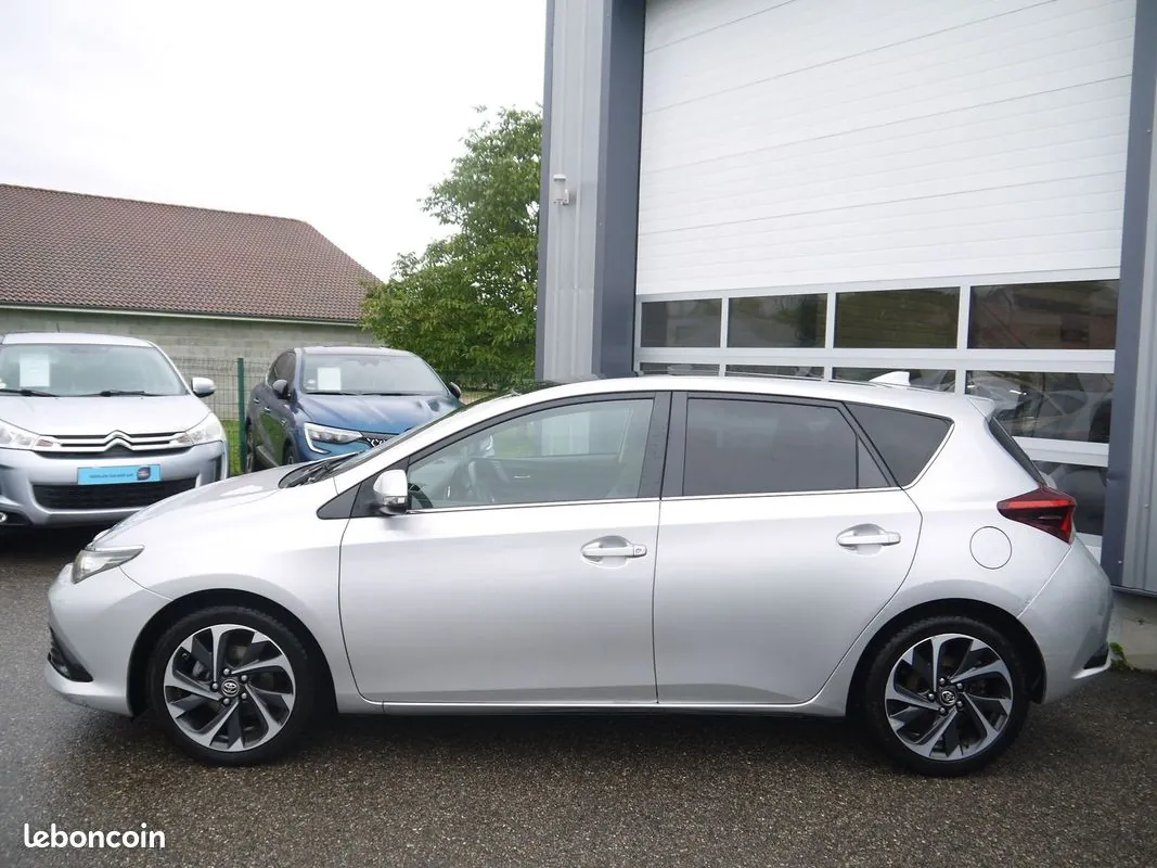 Toyota Auris 2016 photo 4