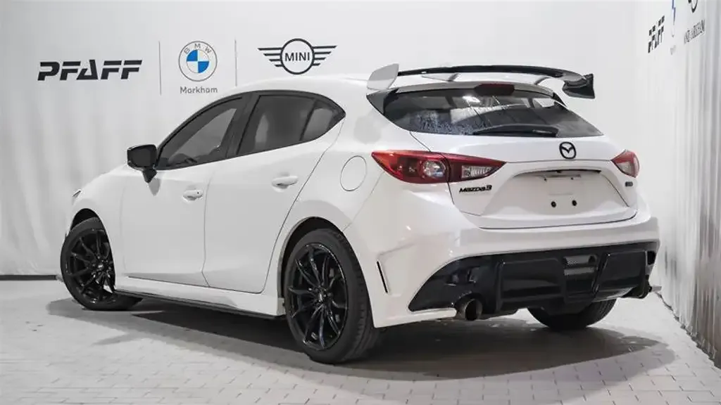Mazda 3 2017 photo 4
