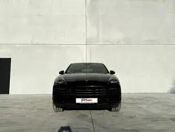 Porsche Cayenne 2023 photo 2