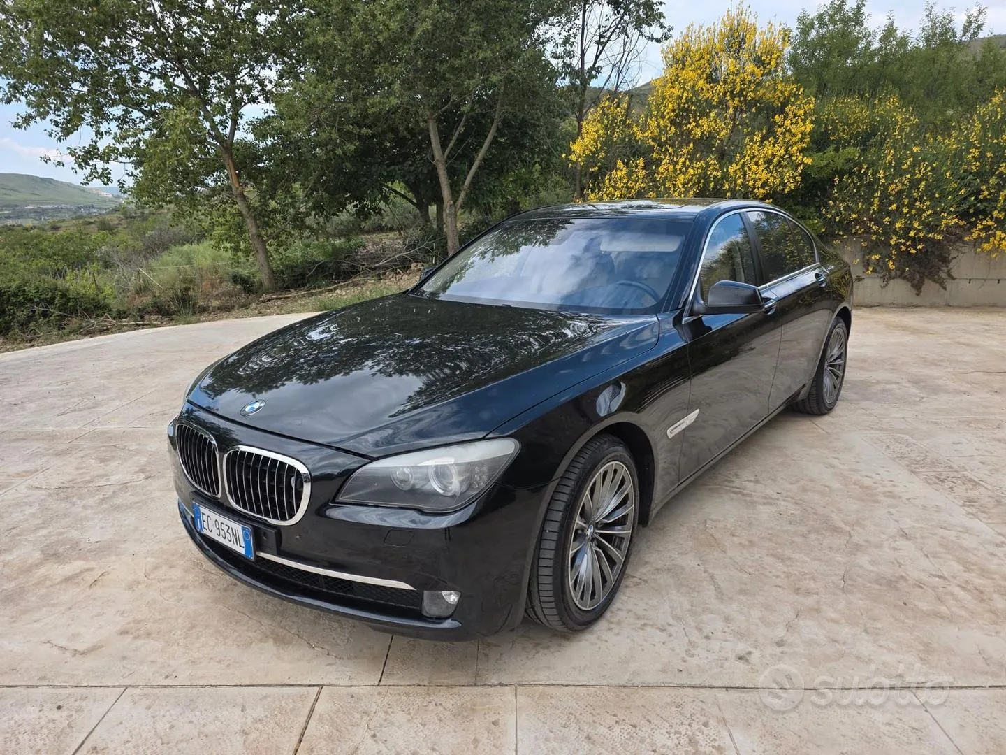 BMW 730