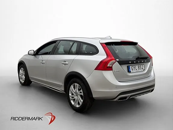 Volvo V60 Cross Country 2016 photo 5