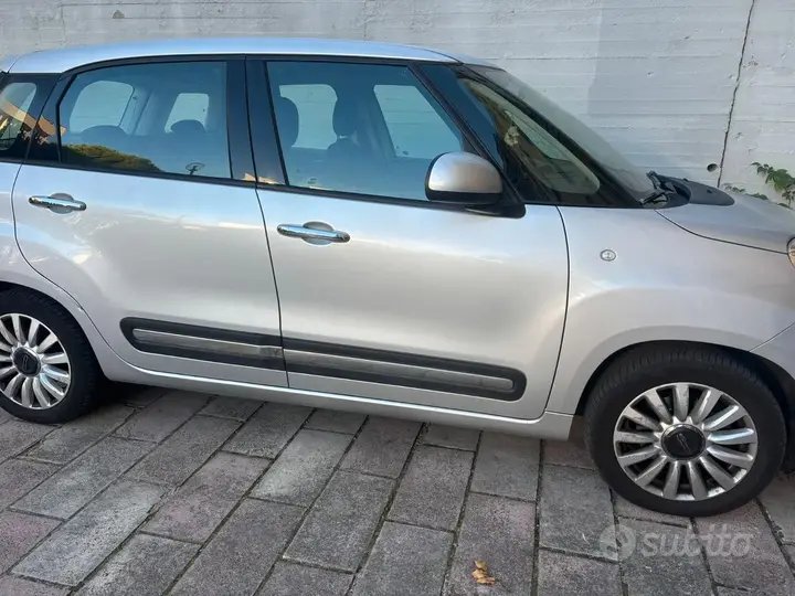 Fiat 500L 2015 photo 2