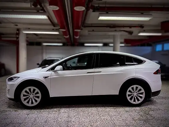 Tesla Model X 2018 photo 5