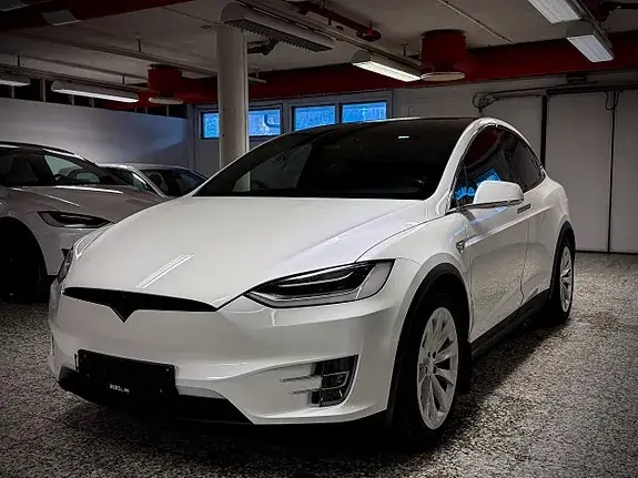 Tesla Model X 2018 photo 4
