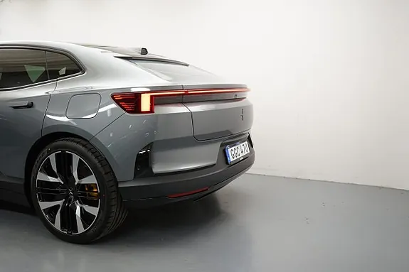 Polestar 4 2026 photo 3