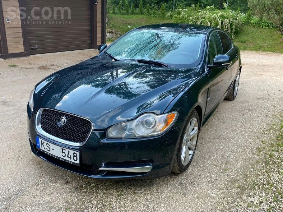 Jaguar Xf 2010 photo 2
