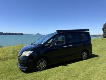 Nissan Serena 2011 photo 4