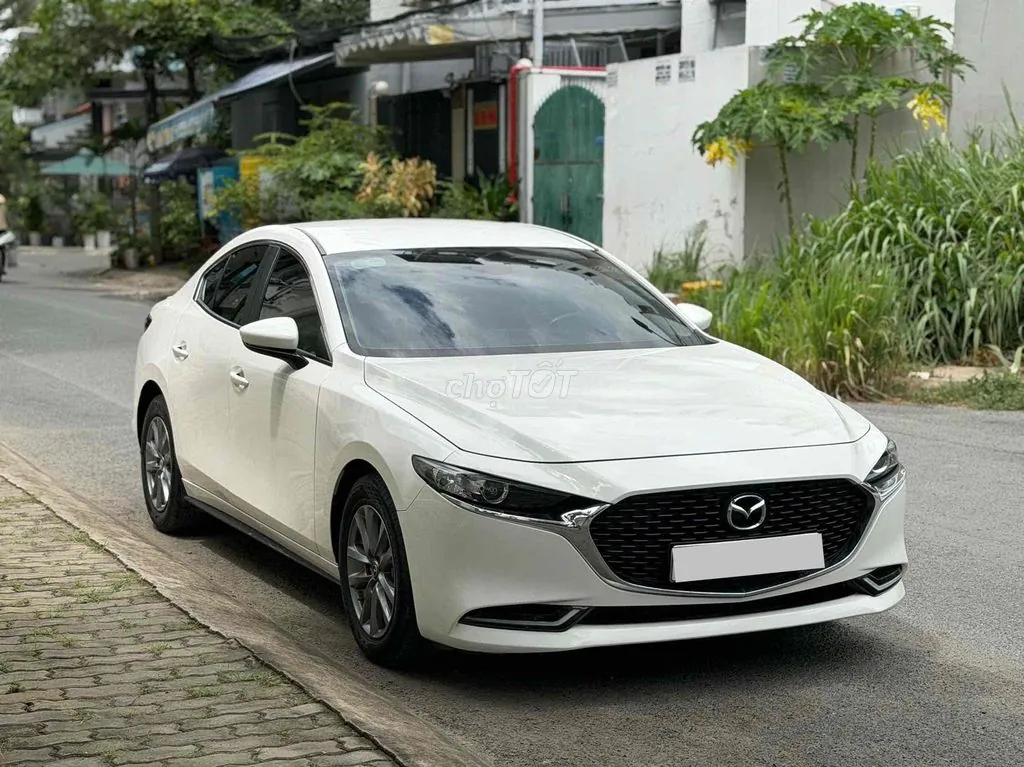 Mazda 3 2022 photo 2