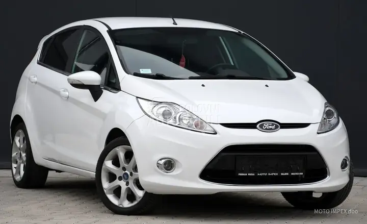 Ford Fiesta 2011 photo 2