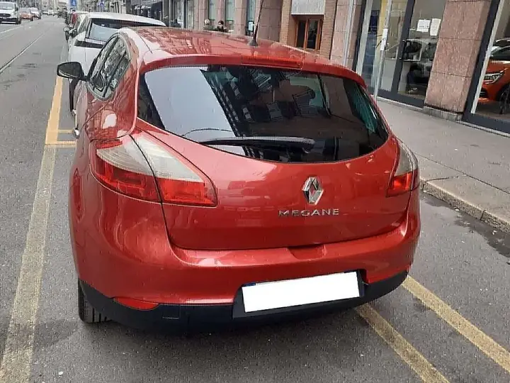 Renault Megane 2010 photo 4