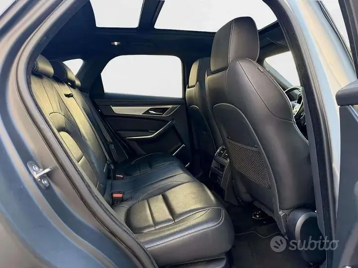 Jaguar F-Pace 2021 photo 5