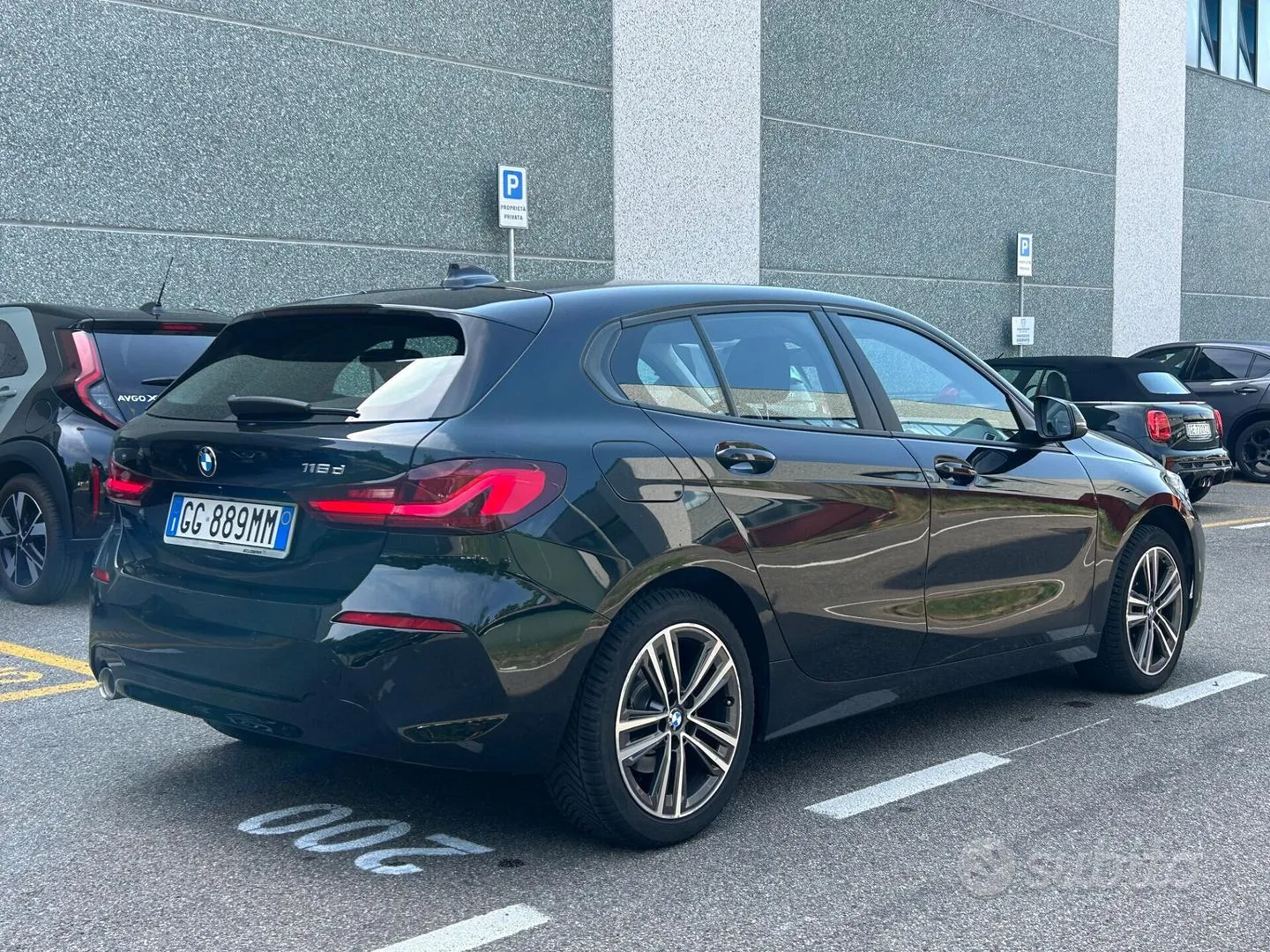 BMW 1 Series 2021 photo 3