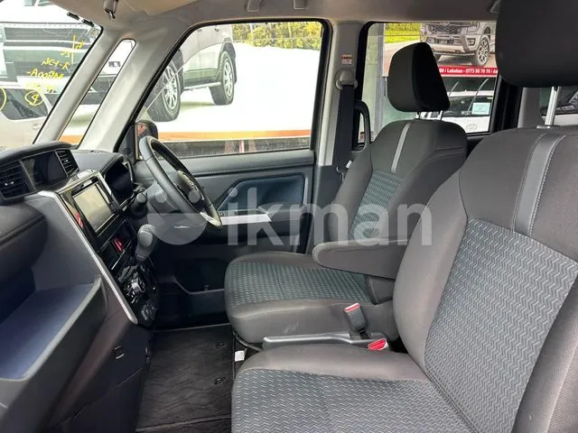 Toyota Roomy 2023 photo 5