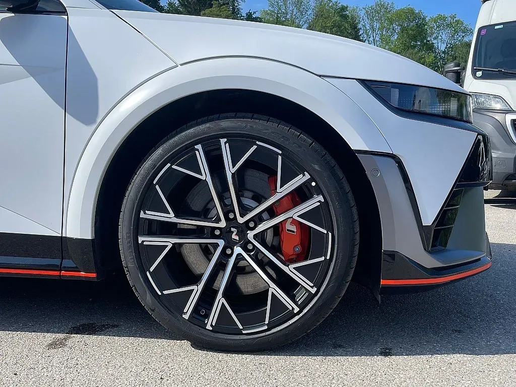 Hyundai Ioniq 5 2024 photo 3