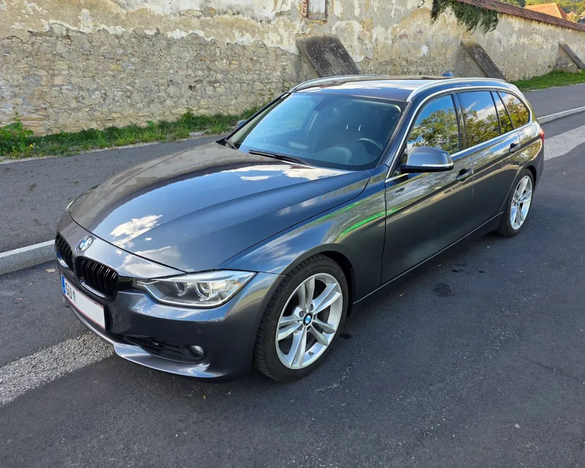 BMW 3 Series 2013 photo 2