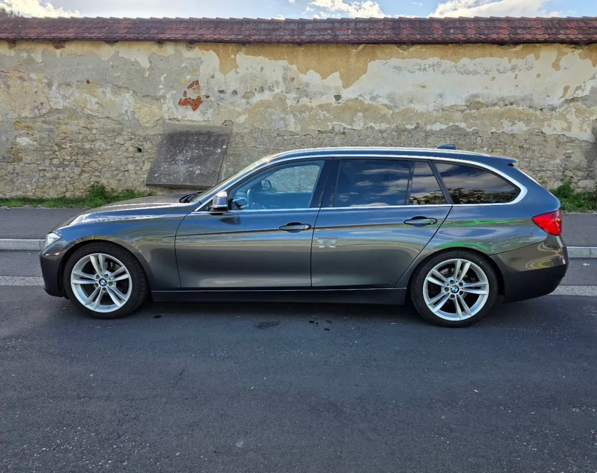 BMW 3 Series 2013 photo 3