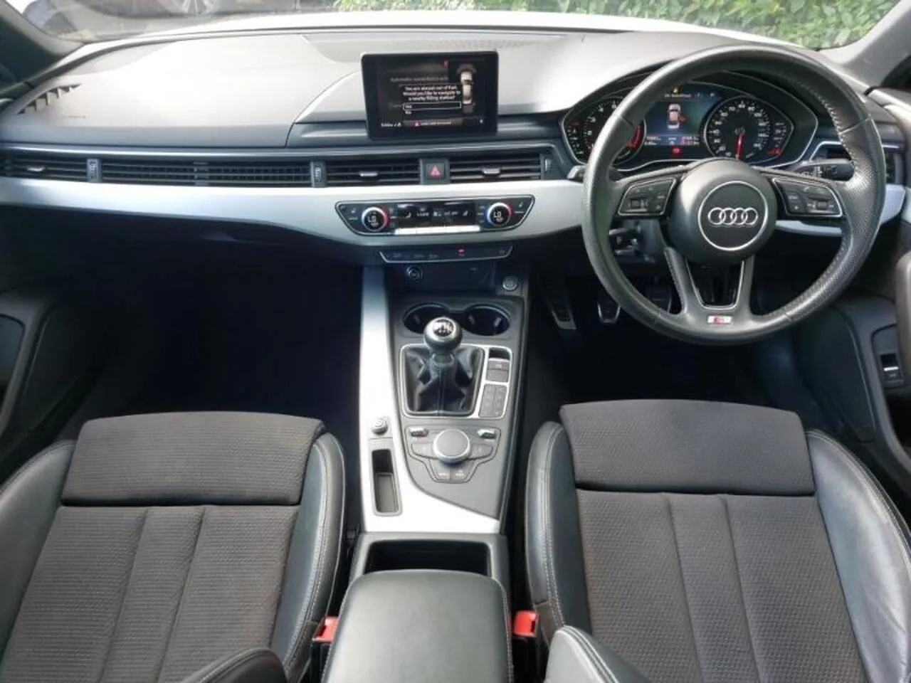 Audi A4 2018 photo 3