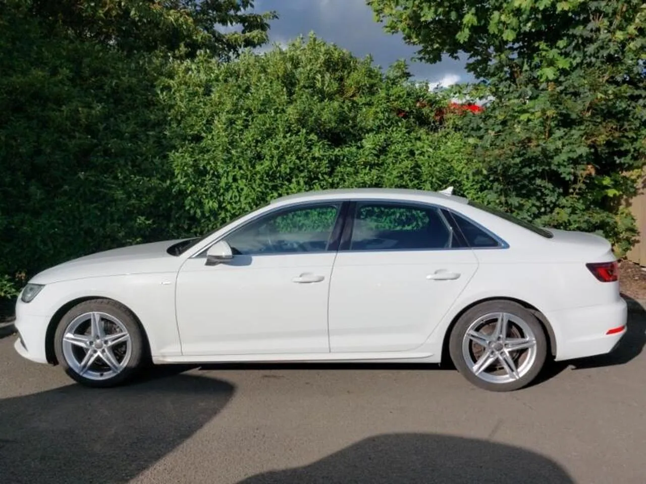 Audi A4 2018 photo 4