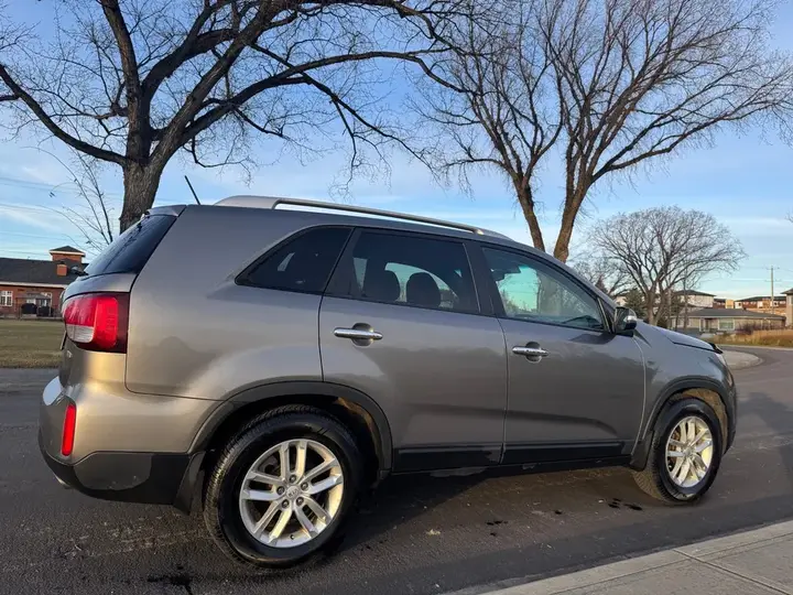 Kia Sorento 2014 photo 4