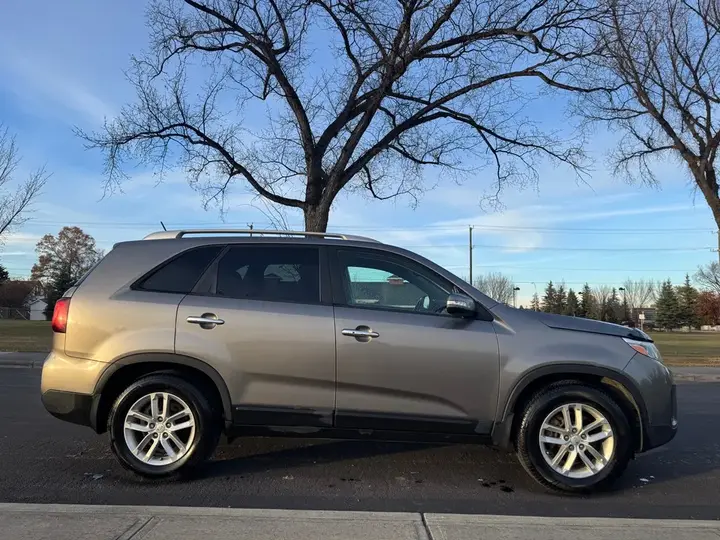 Kia Sorento 2014 photo 5