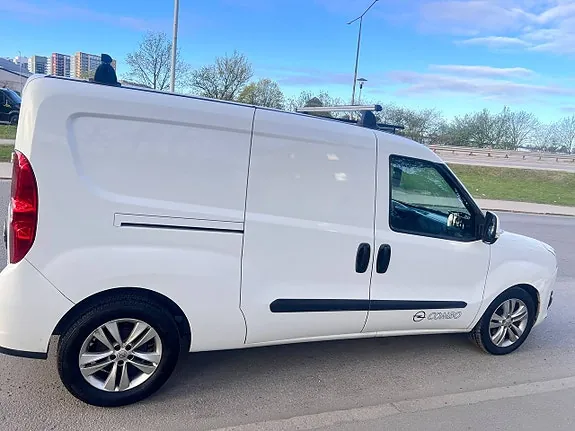 Opel Combo 2018 photo 2