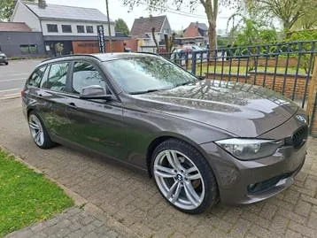 BMW 318D 2013 photo 3