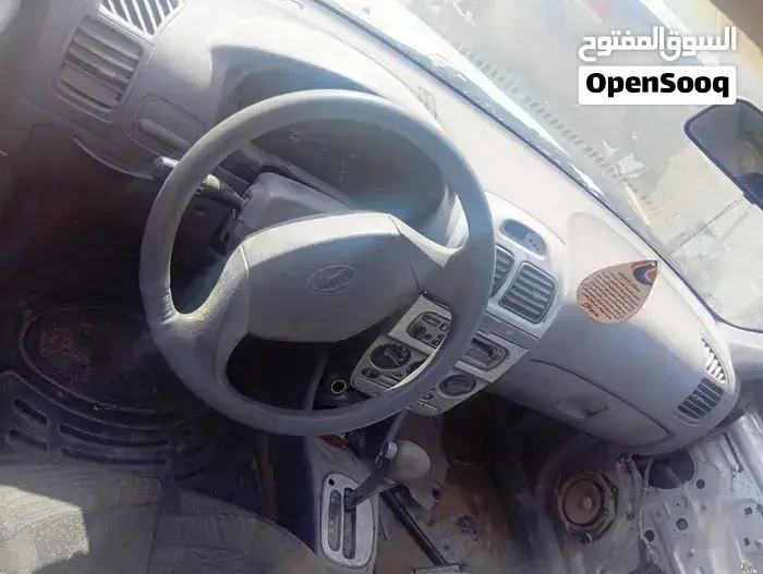 Hyundai Verna 2002 photo 4