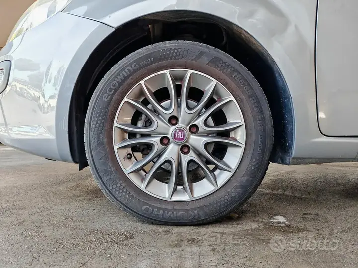 Fiat Punto Evo 2011 photo 5
