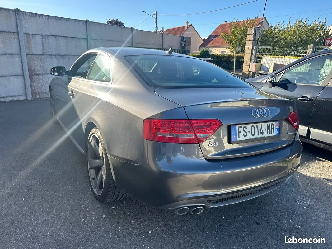 Audi A5 2011 photo 3
