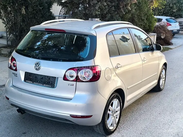 Volkswagen Golf Plus 2012 photo 4