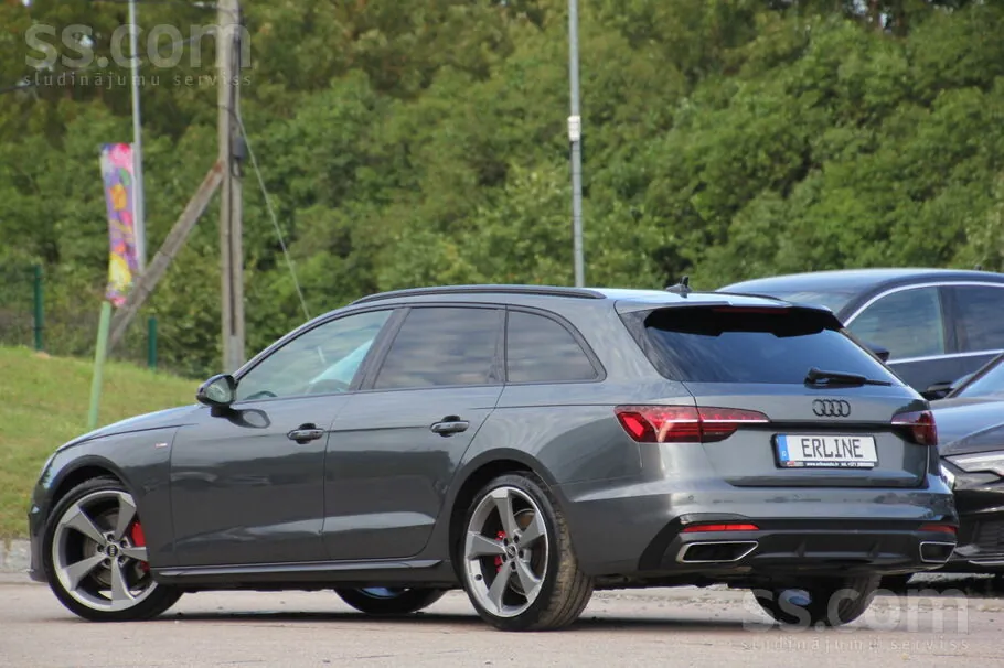 Audi A4 2022 photo 4